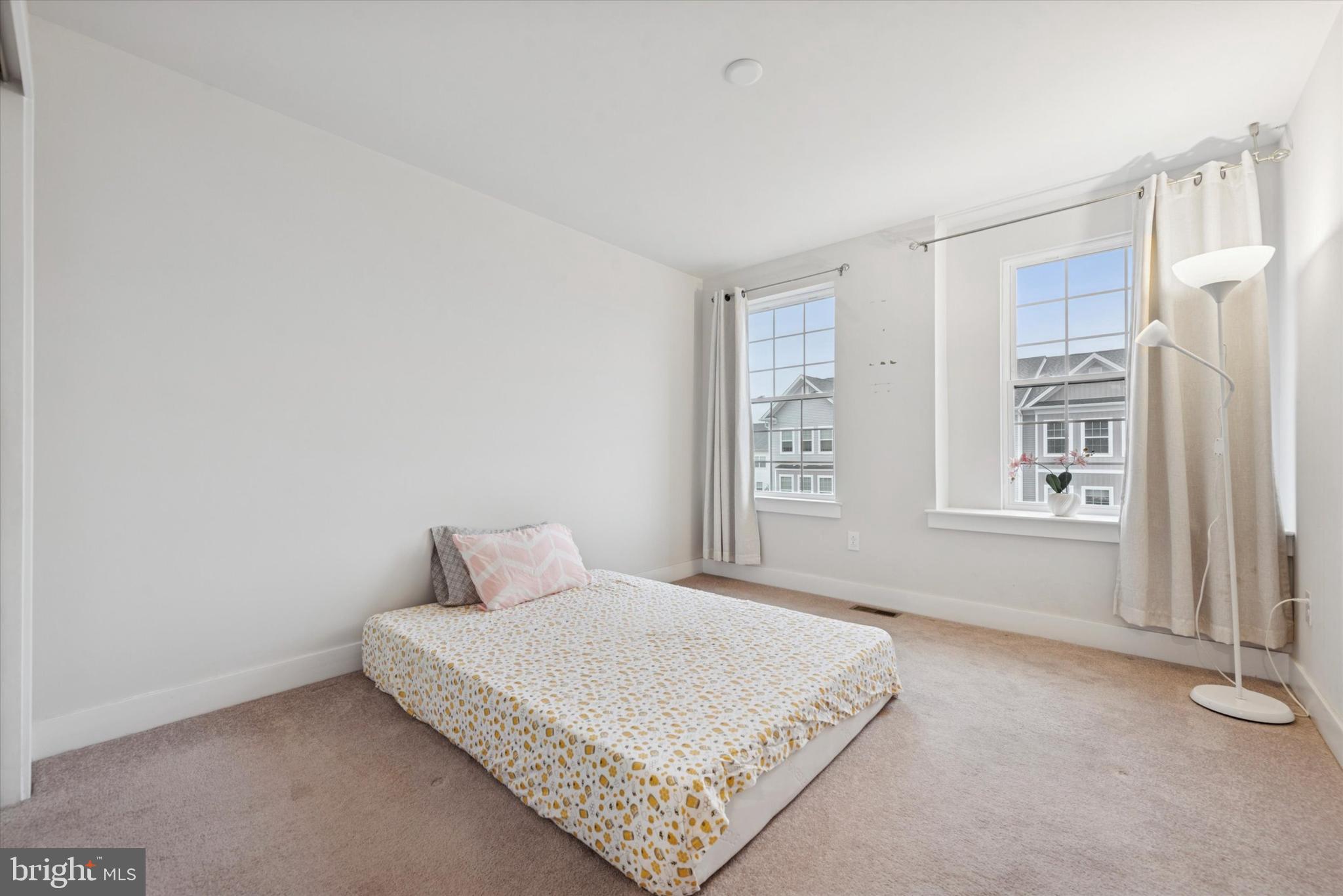 LOCHIEL FARM - Residential