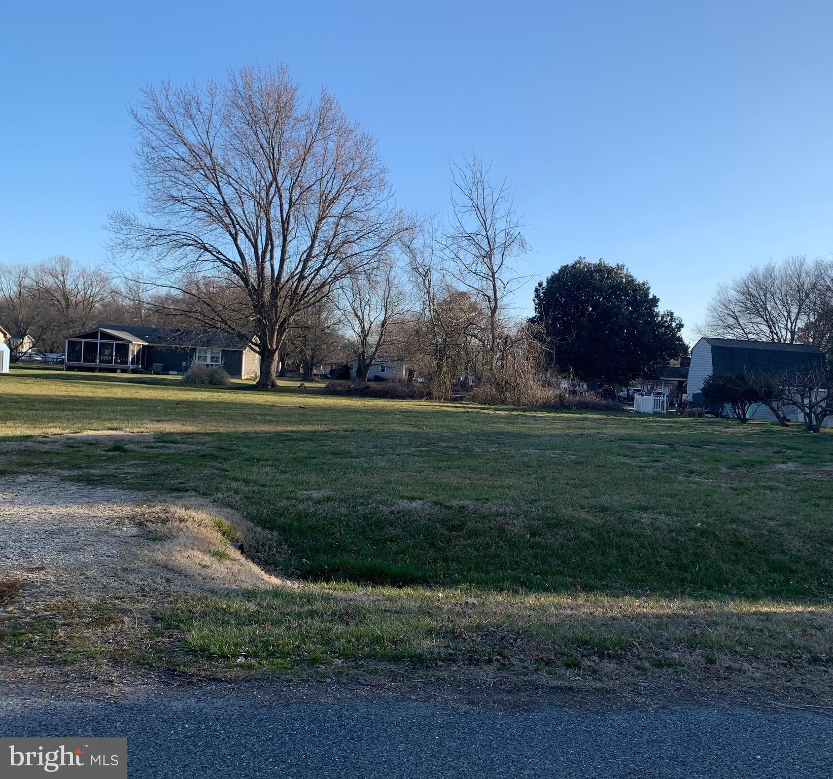 SUNNY ISLE OF KENT - Land