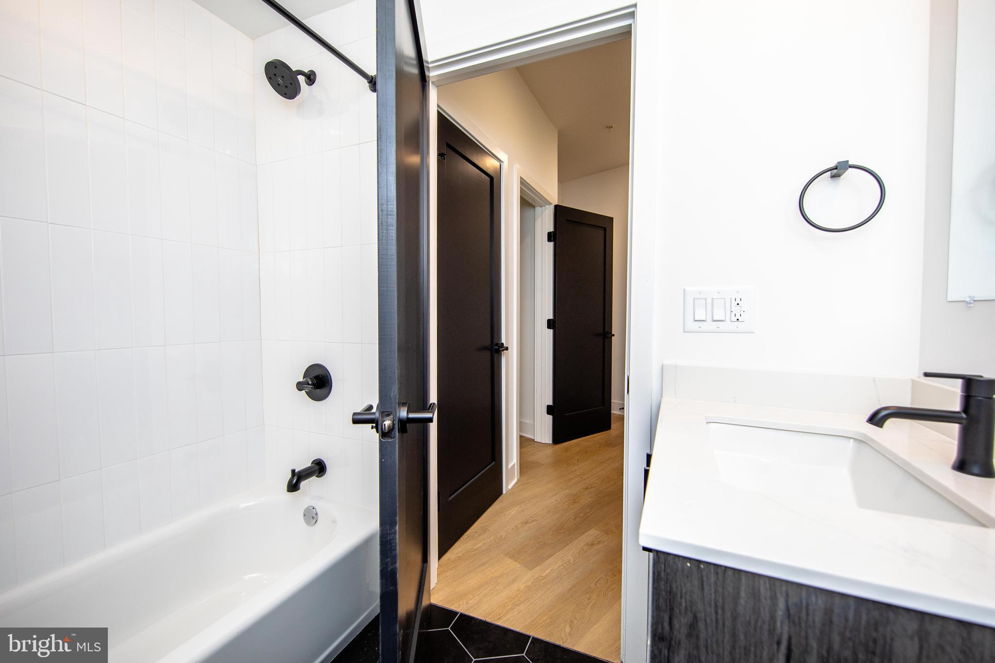 NORTHERN LIBERTIES - Residential Lease