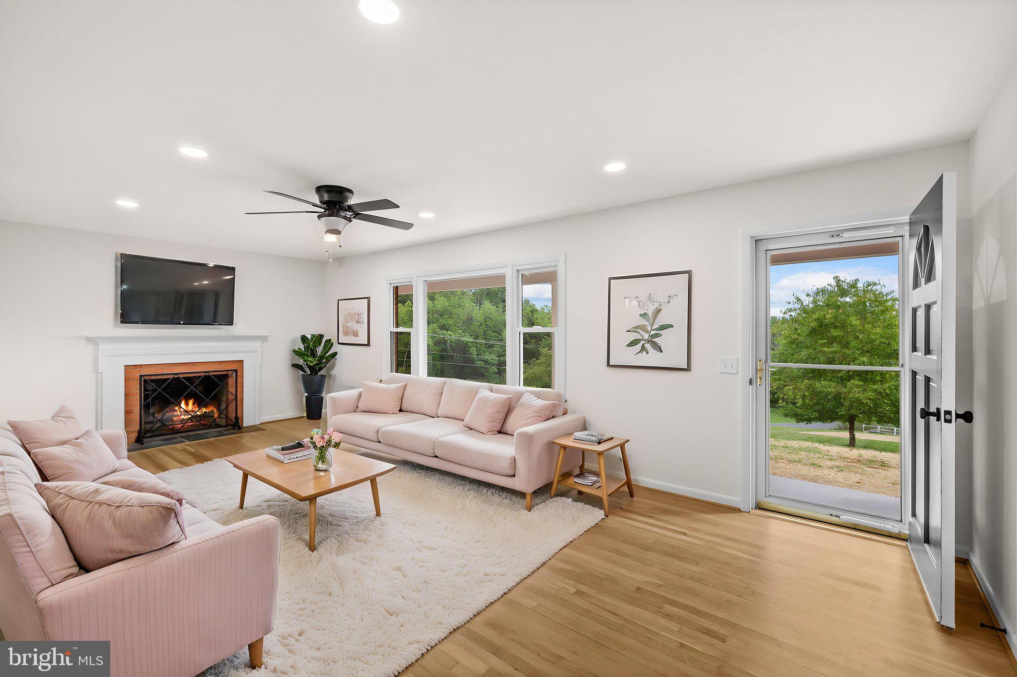 9271 LITTLE SKYLINE DRIVE