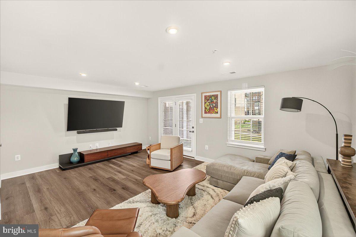 SOUTHLAKE - Residential Lease