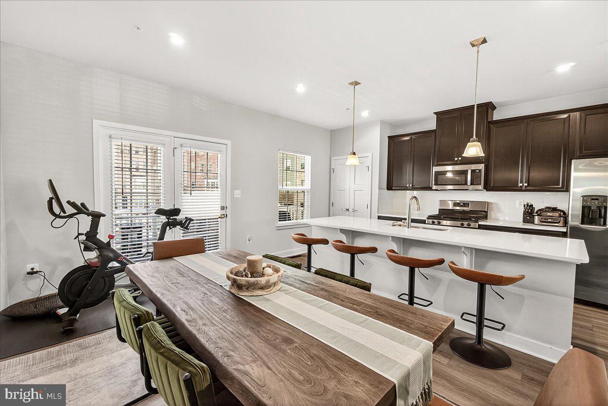 SOUTHLAKE - Residential Lease