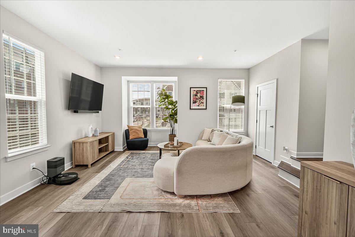 SOUTHLAKE - Residential Lease