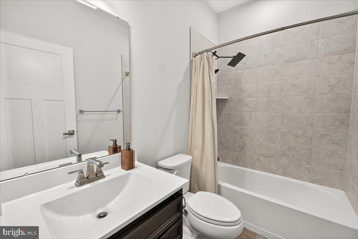 SOUTHLAKE - Residential Lease