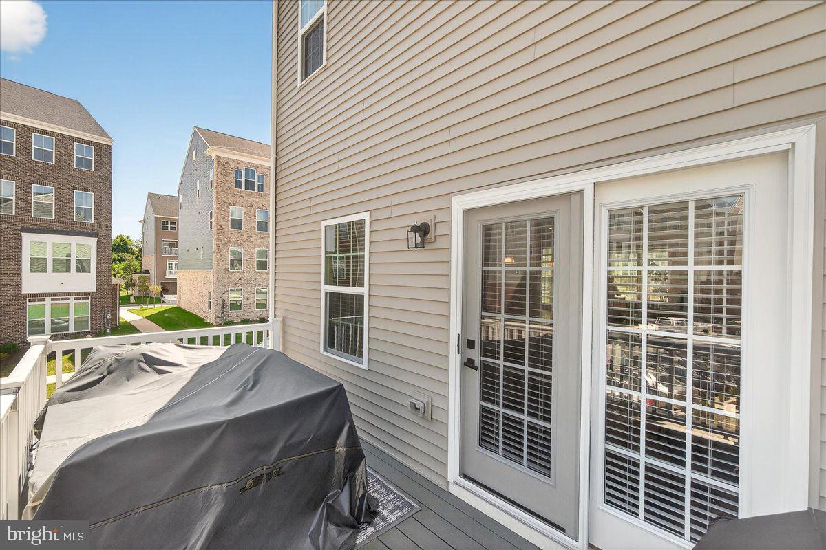 SOUTHLAKE - Residential Lease