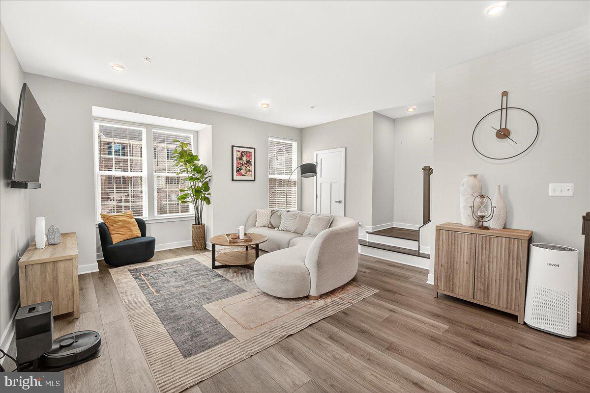 SOUTHLAKE - Residential Lease