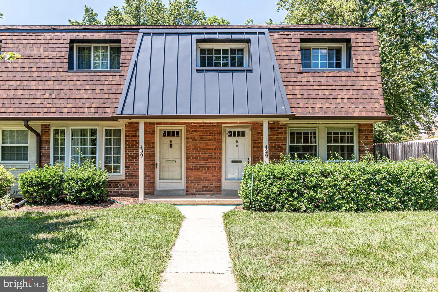 428 JAMES COURT 49