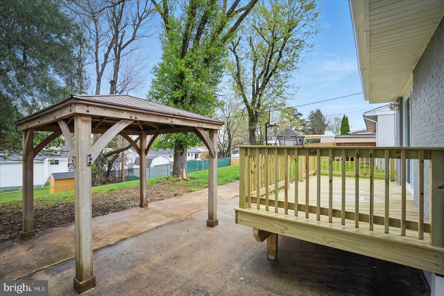 STONEYBROOK - Residential