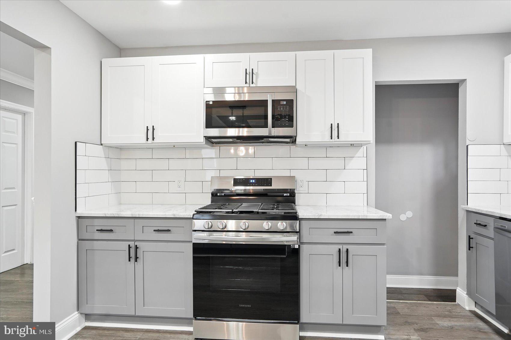 STONEYBROOK - Residential