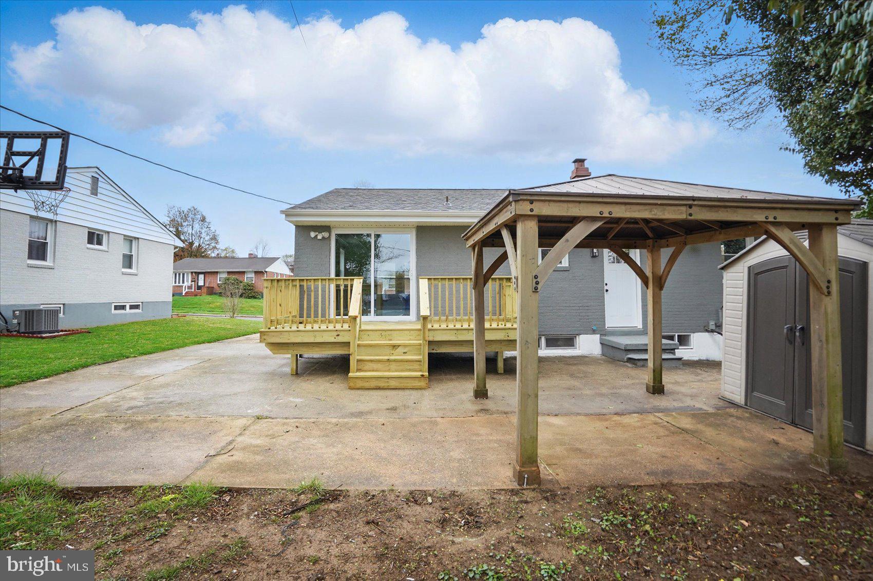 STONEYBROOK - Residential