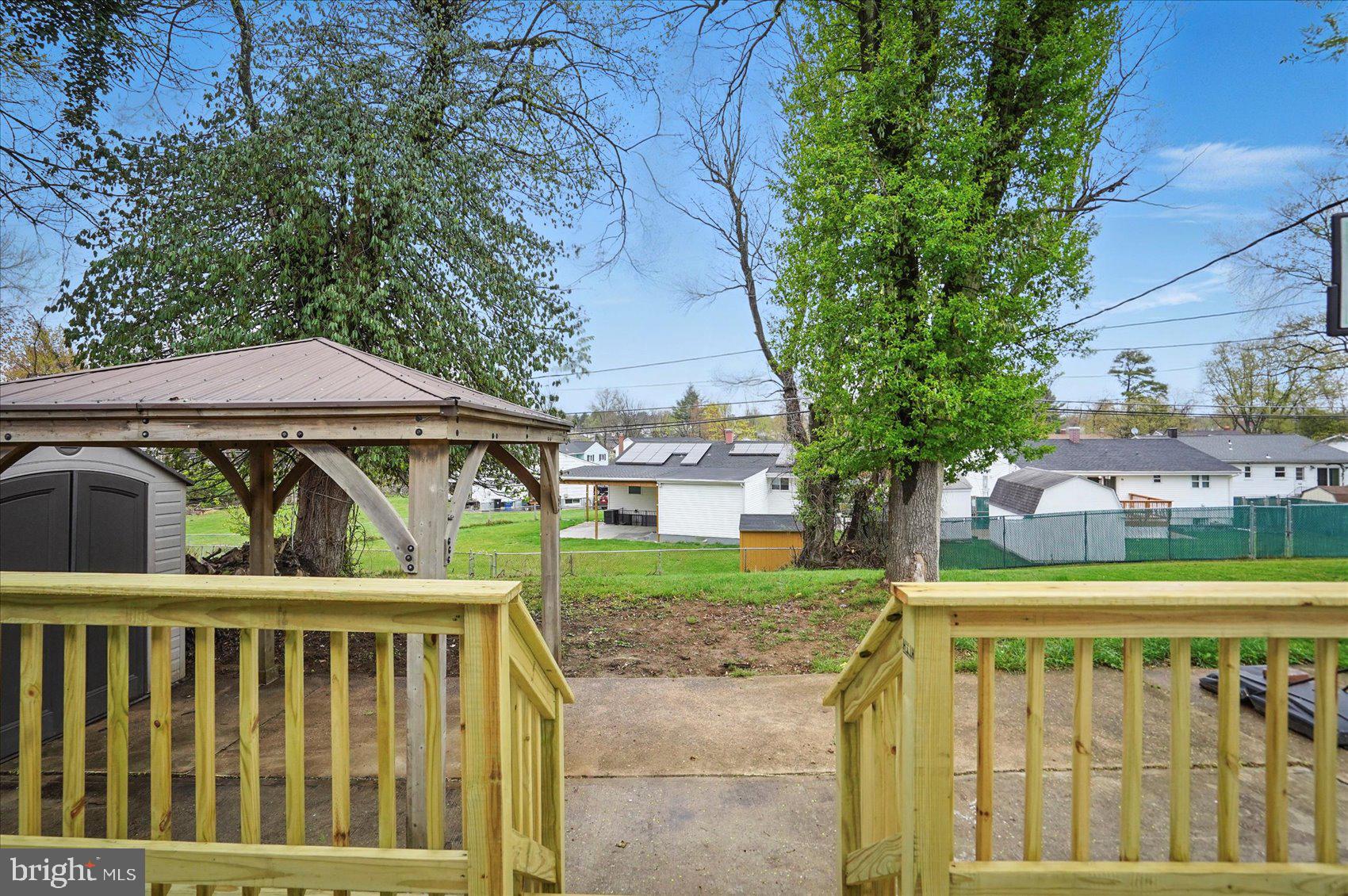 STONEYBROOK - Residential