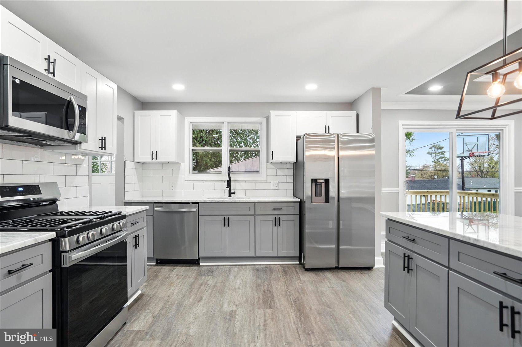 STONEYBROOK - Residential