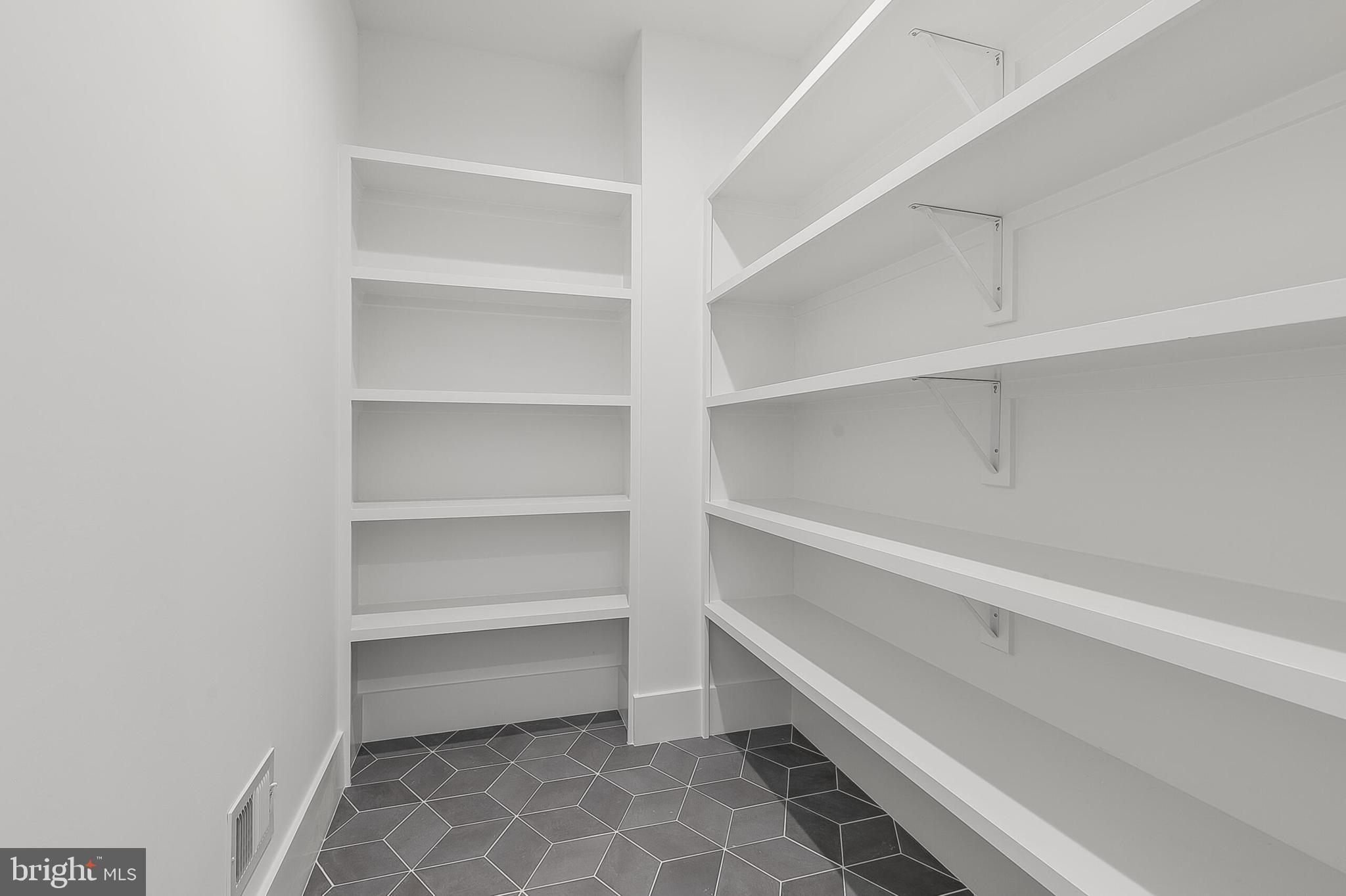 SHIRLEY WOODS - Residential