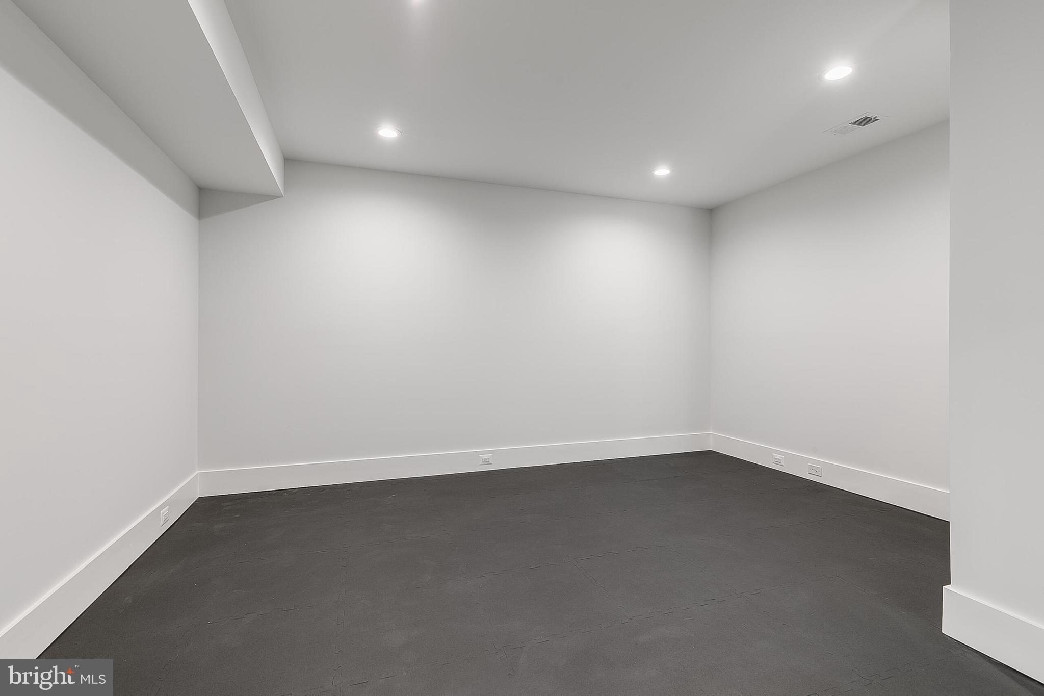 SHIRLEY WOODS - Residential