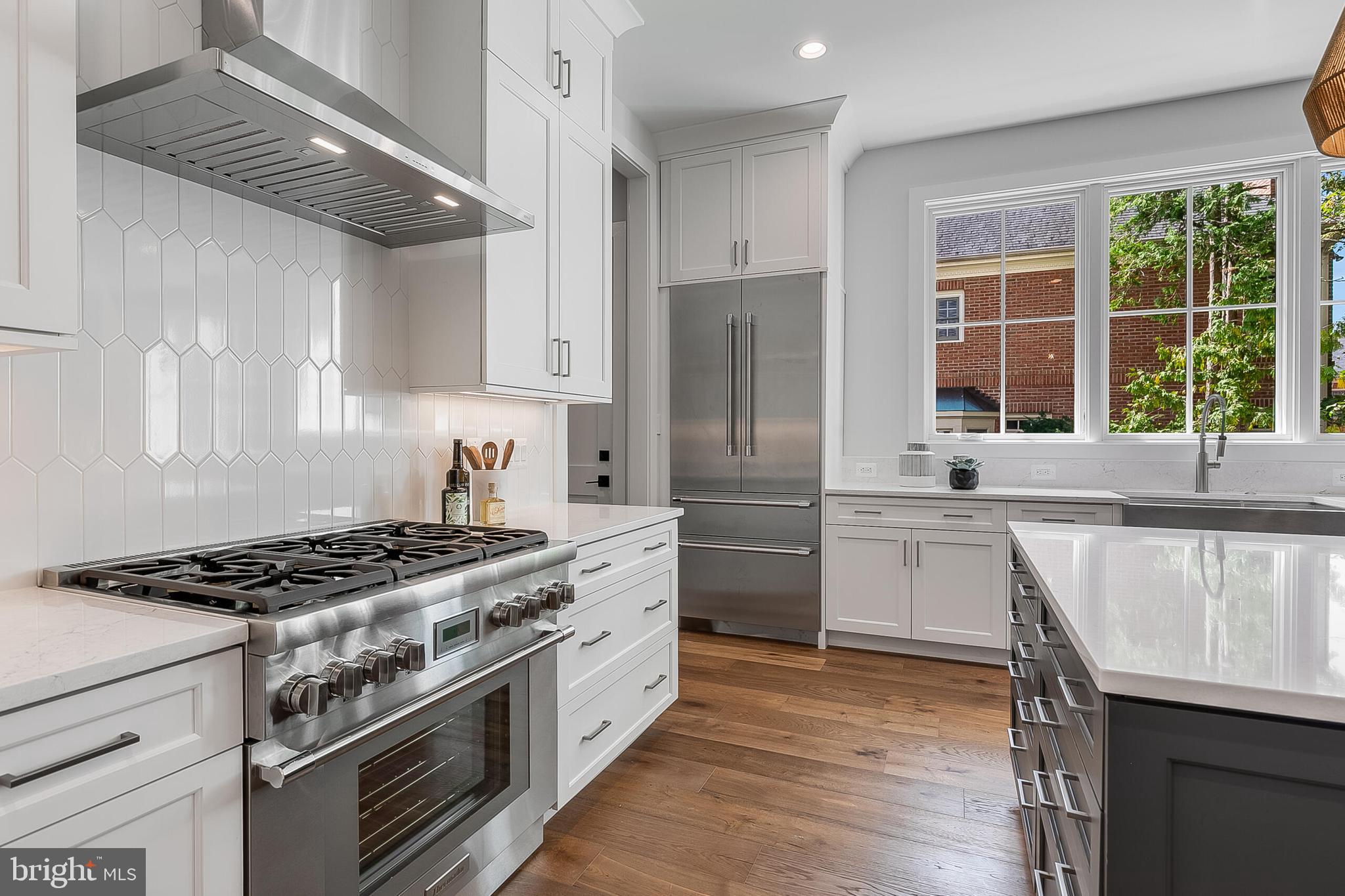 SHIRLEY WOODS - Residential