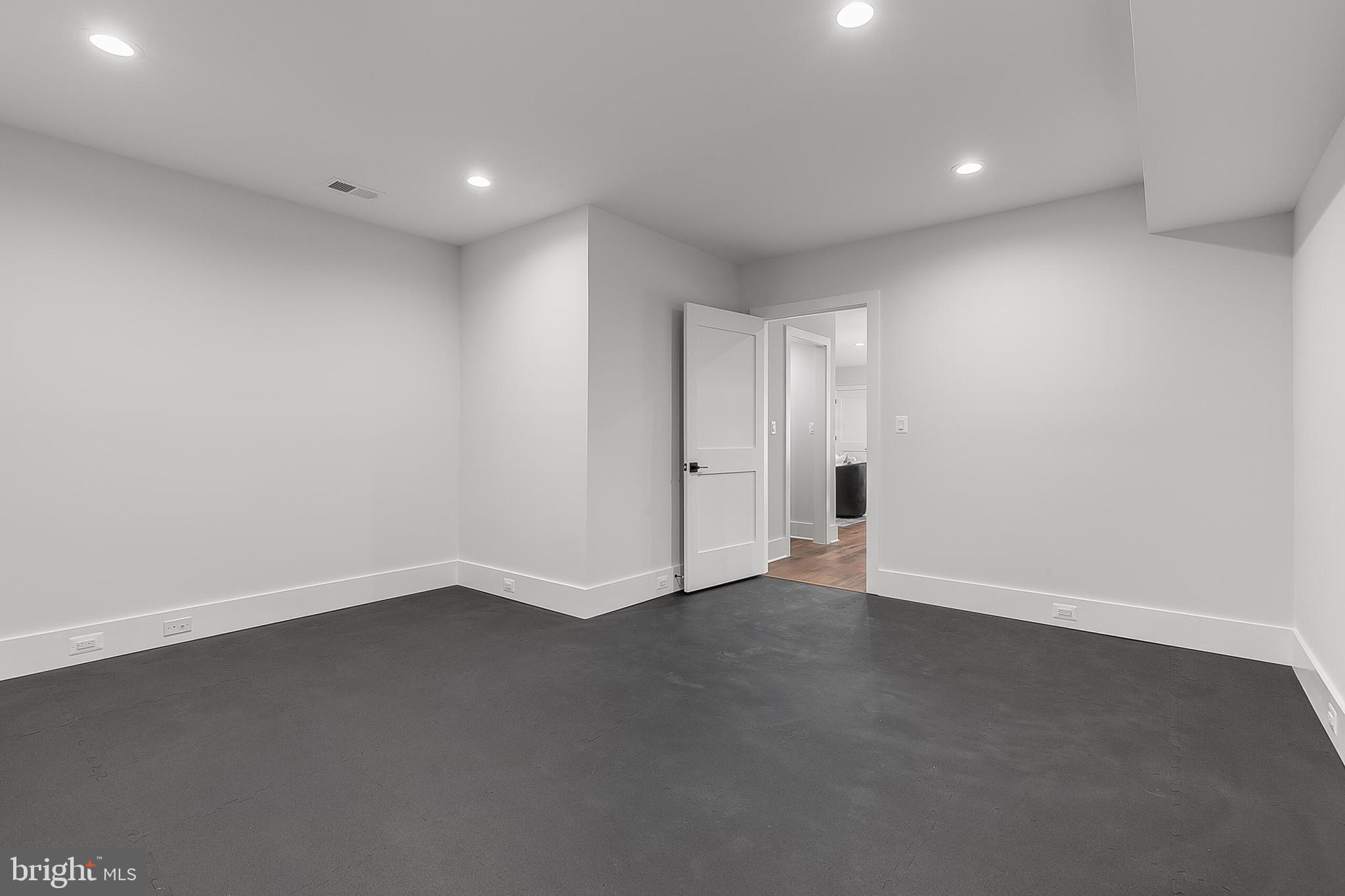 SHIRLEY WOODS - Residential