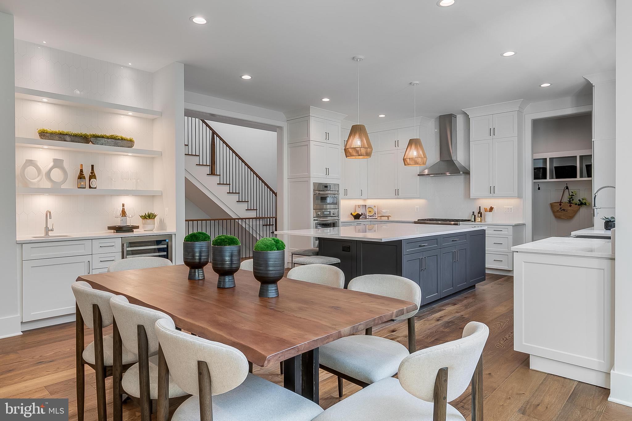 SHIRLEY WOODS - Residential