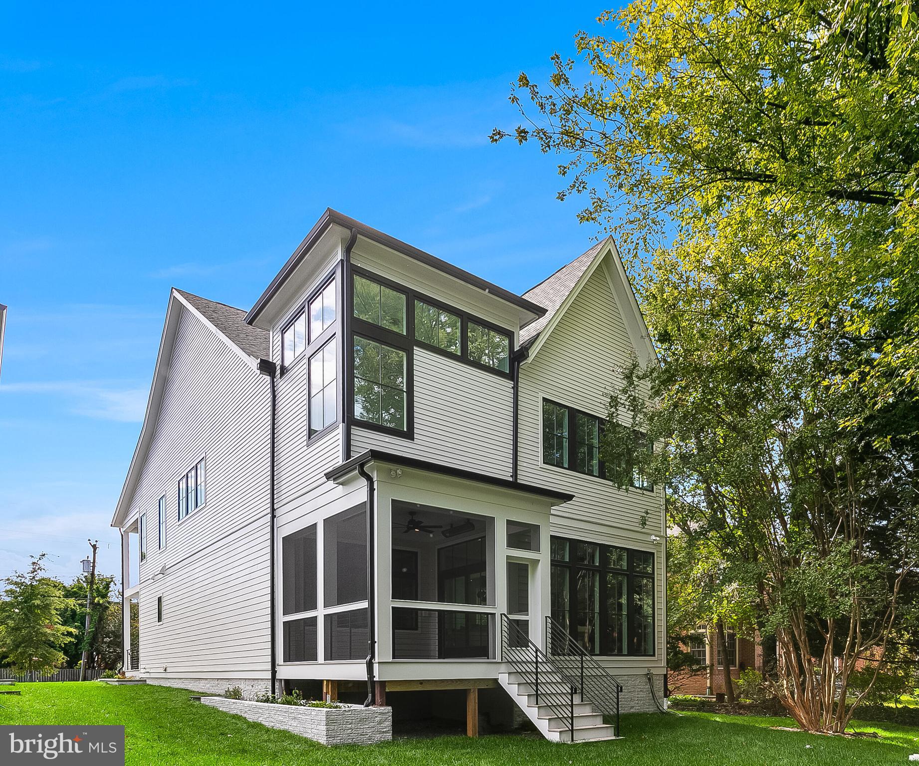 SHIRLEY WOODS - Residential