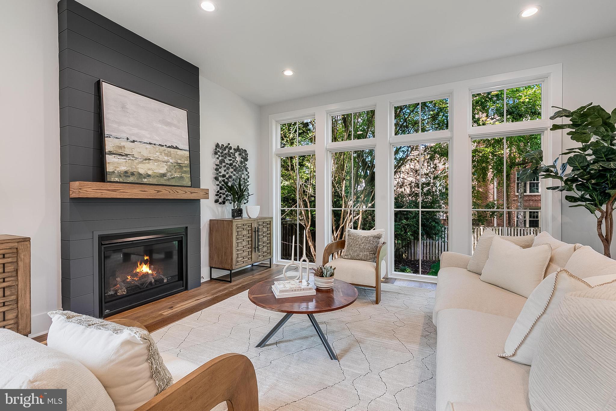 SHIRLEY WOODS - Residential