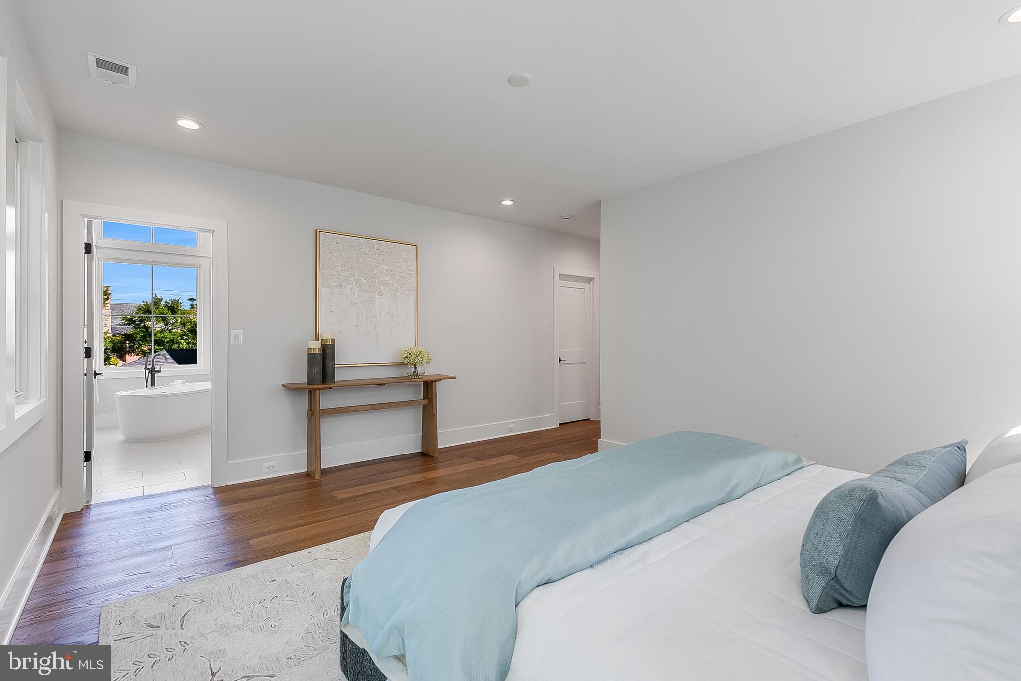 SHIRLEY WOODS - Residential