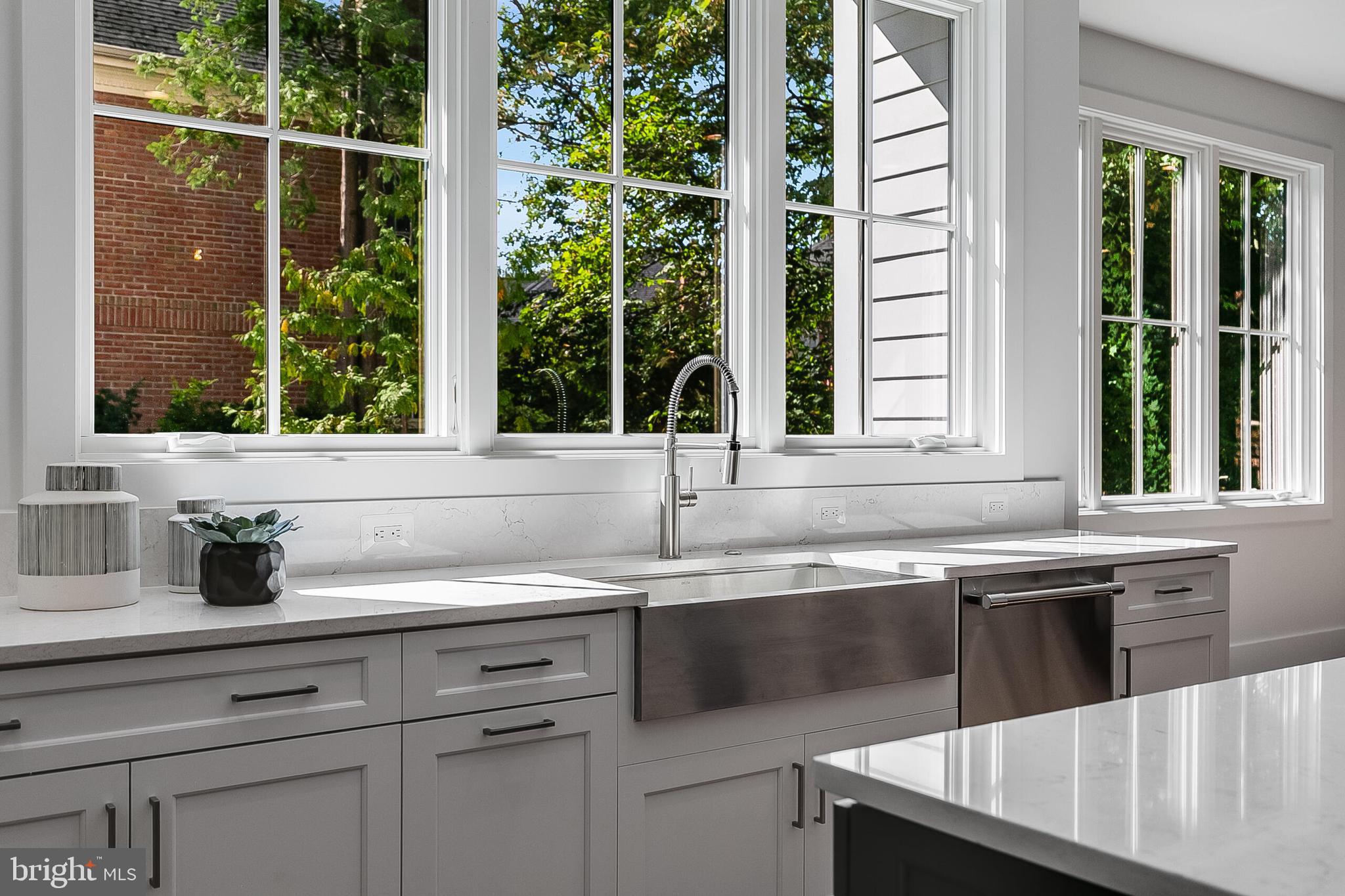 SHIRLEY WOODS - Residential