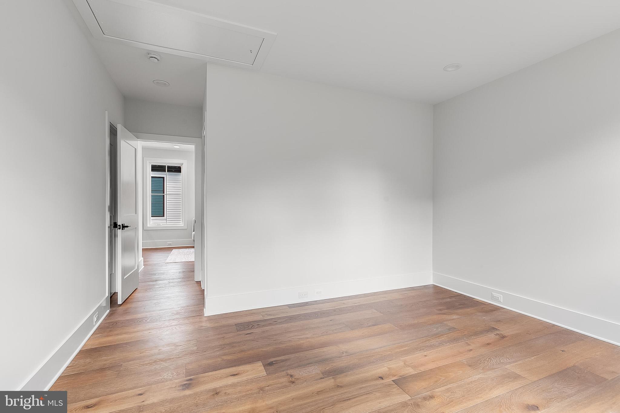 SHIRLEY WOODS - Residential