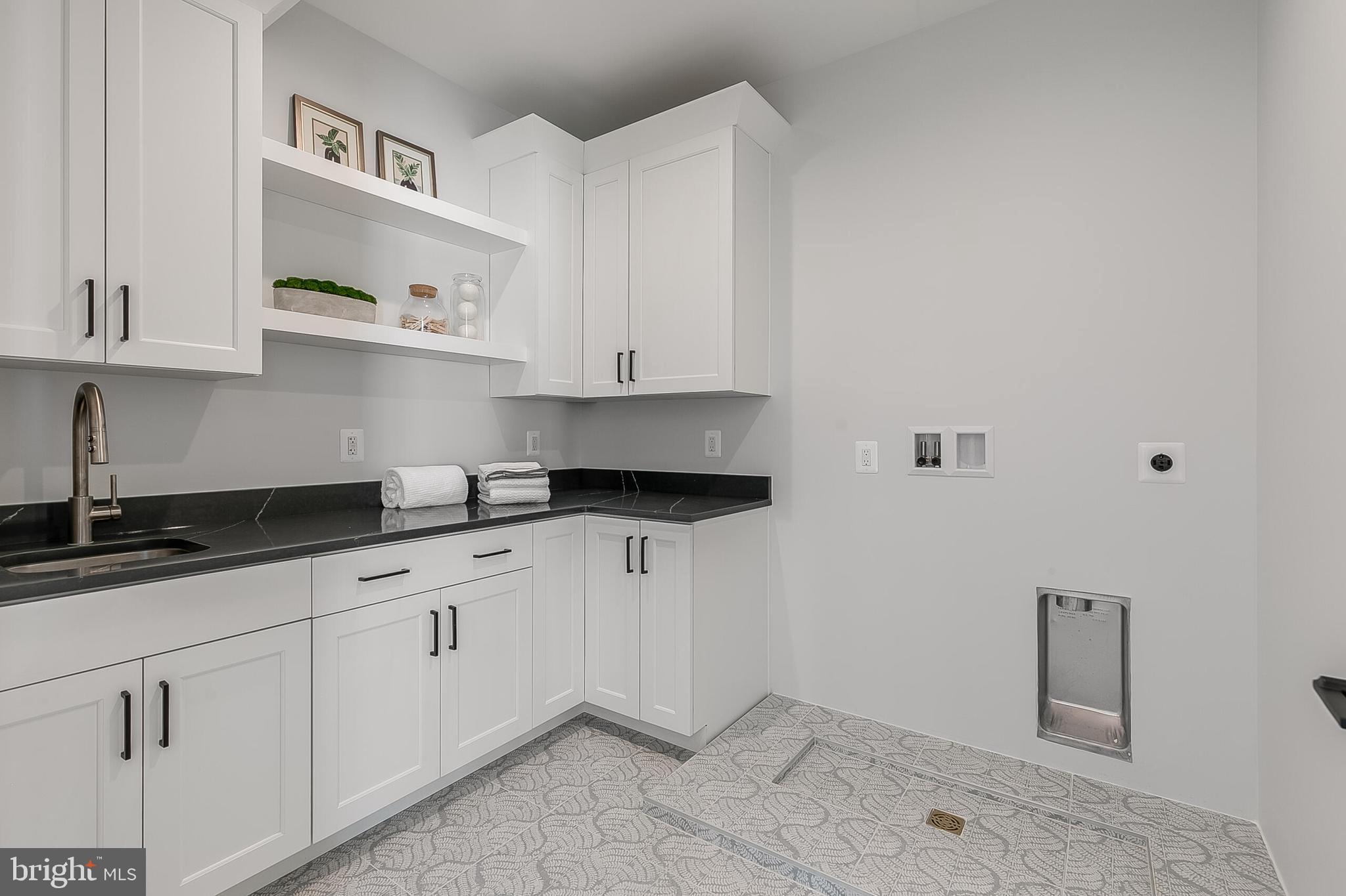 SHIRLEY WOODS - Residential