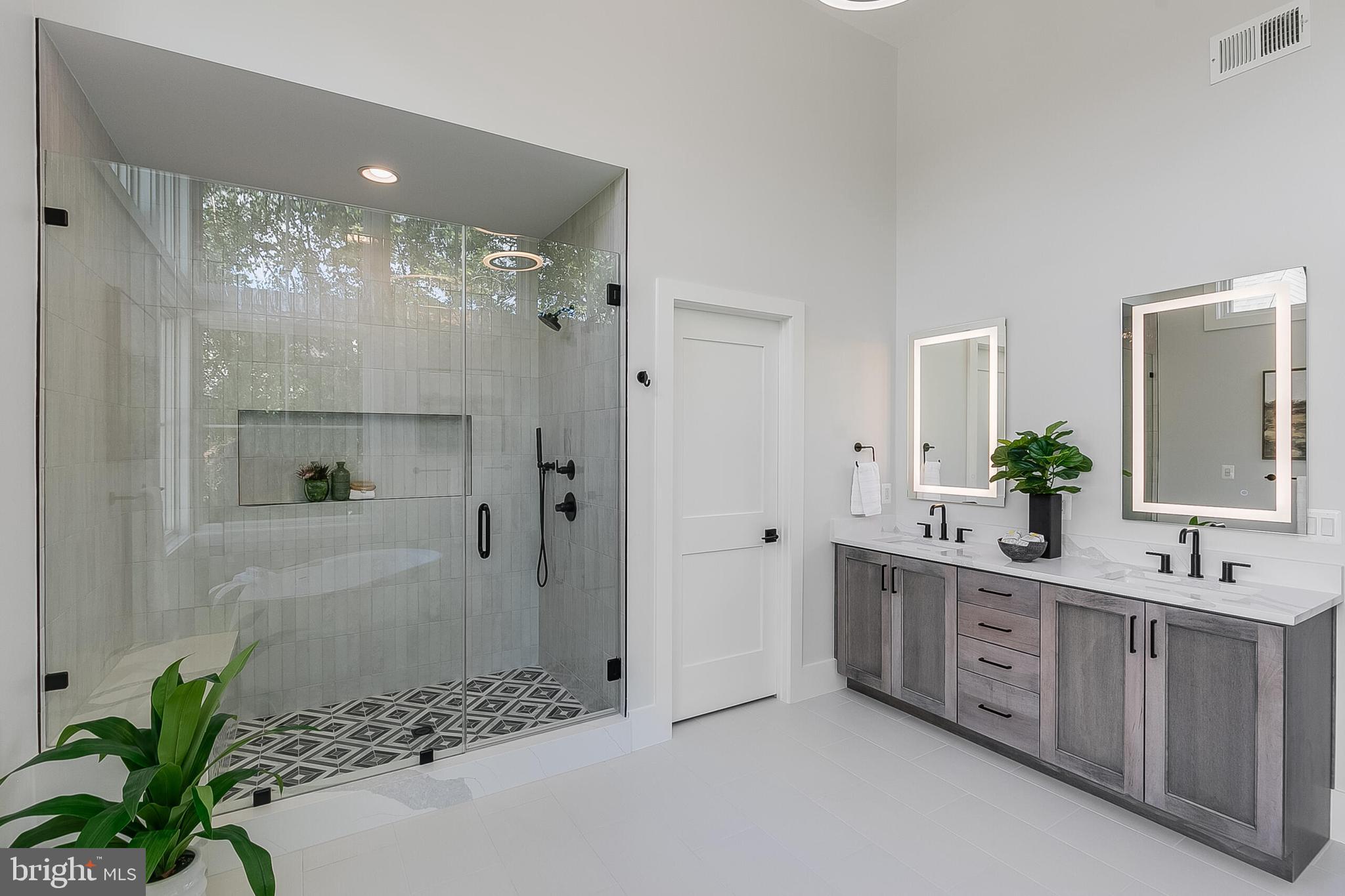 SHIRLEY WOODS - Residential