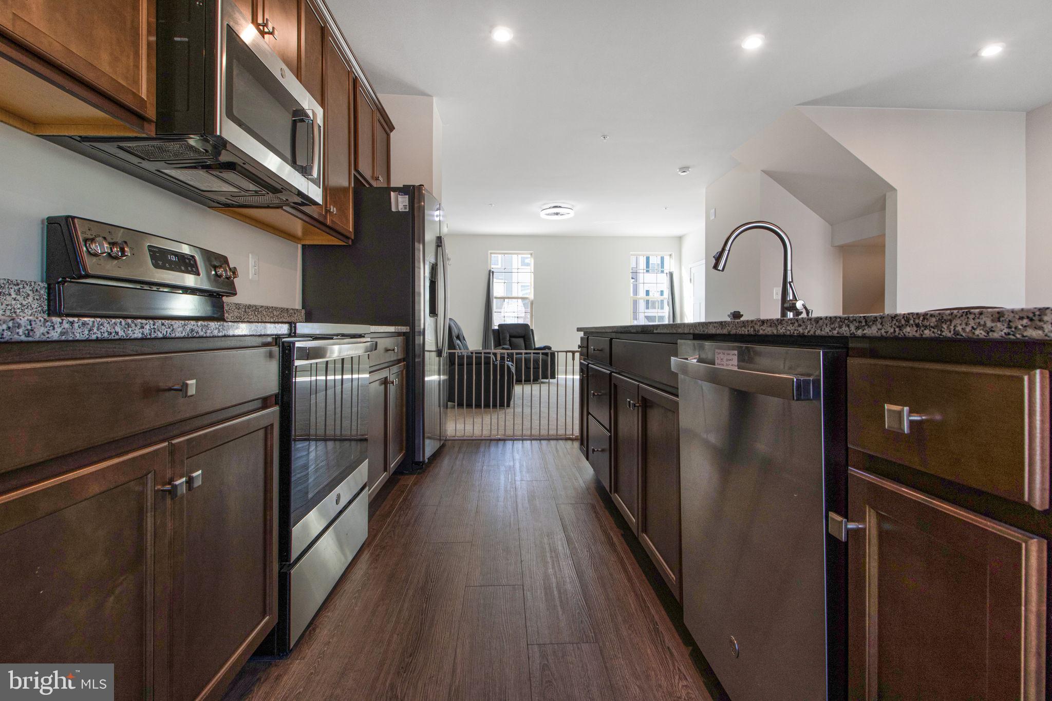 MONTGOMERY VILLAGE - Residential