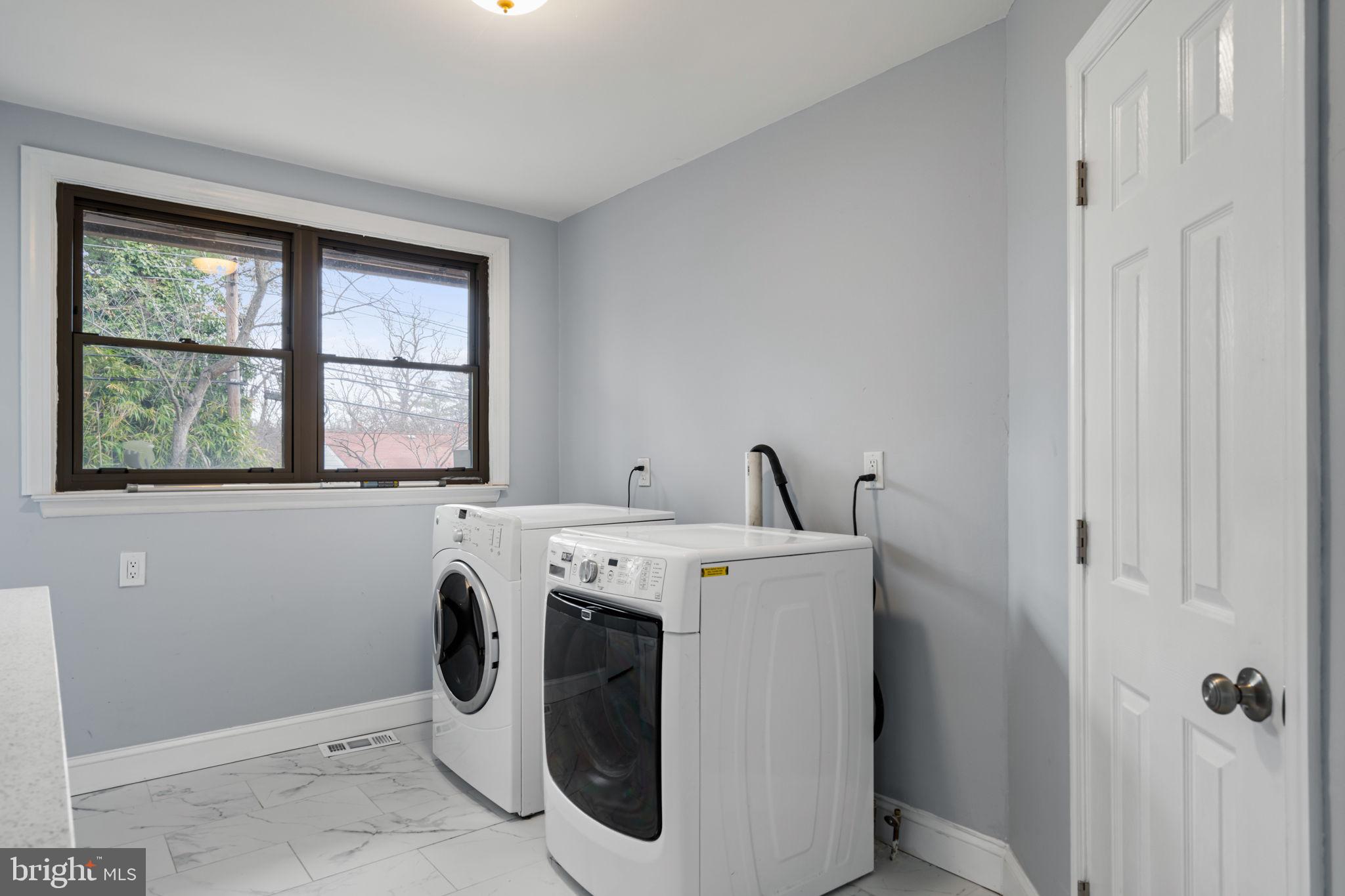 ELKINS PARK - Residential