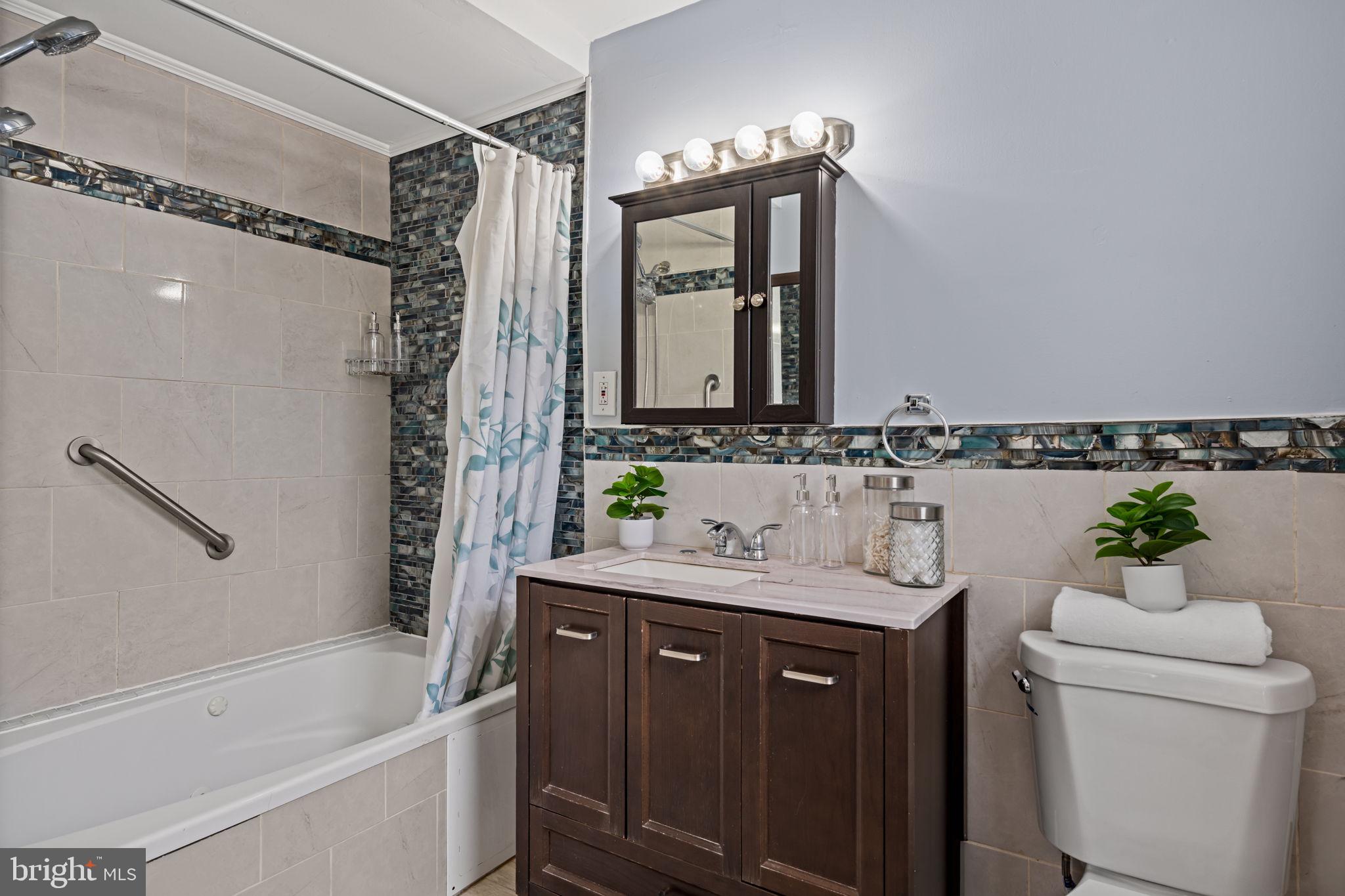 ELKINS PARK - Residential