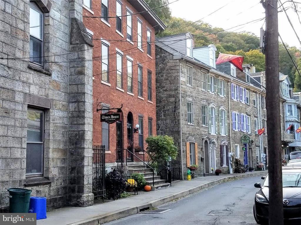 KRISS PINES ESTATES - Land