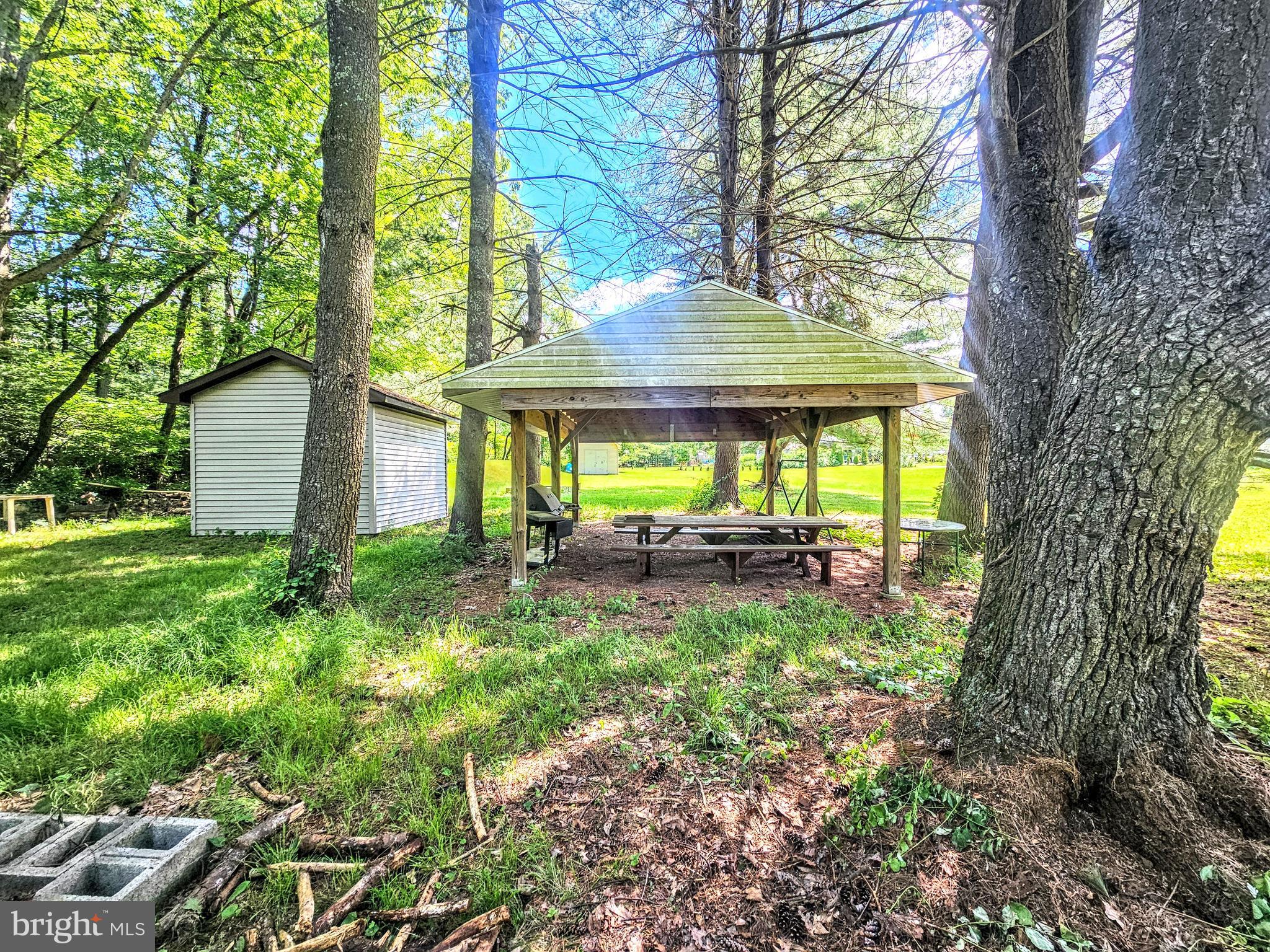 KRISS PINES ESTATES - Land