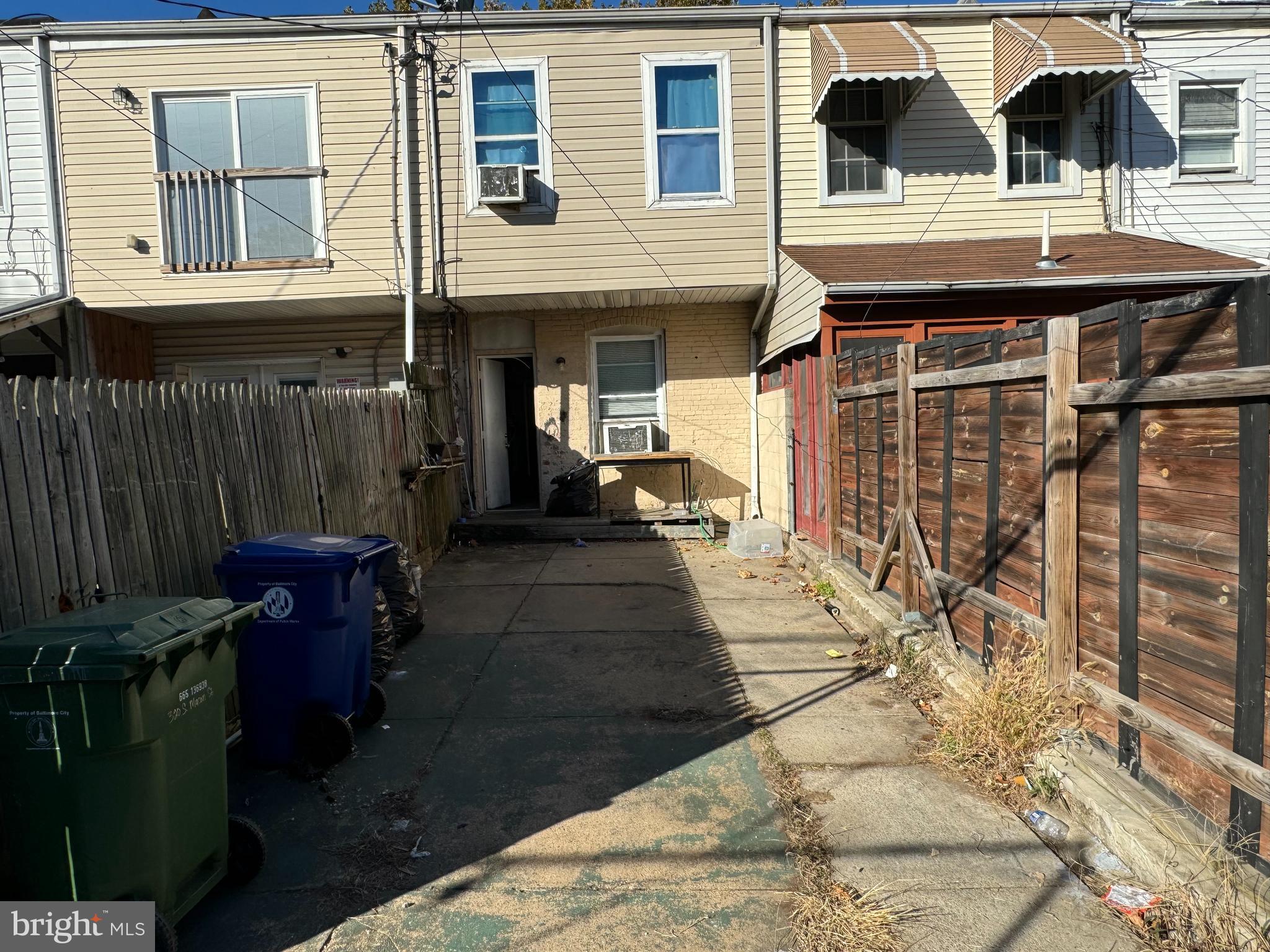 GREEKTOWN - Residential