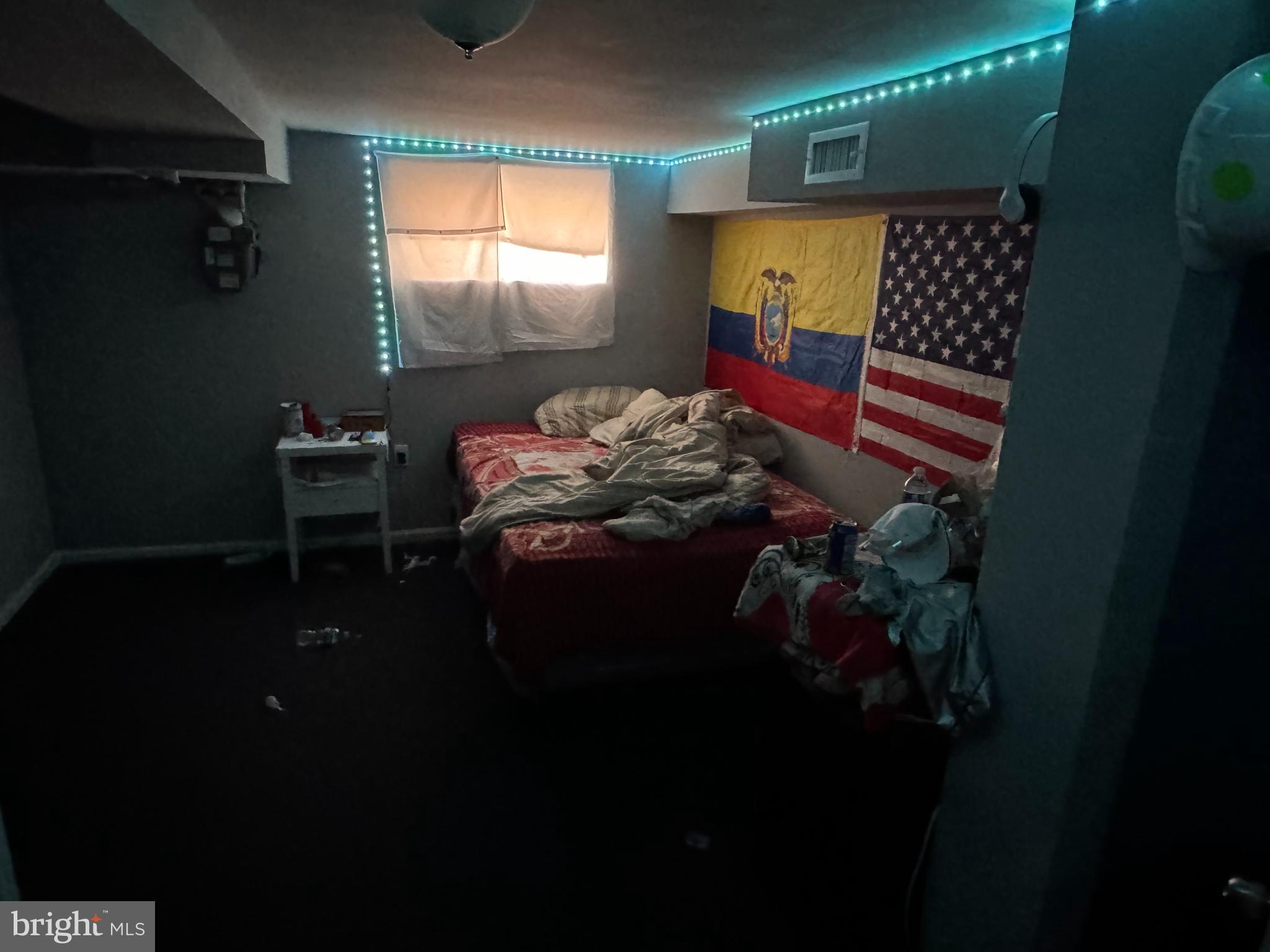 GREEKTOWN - Residential