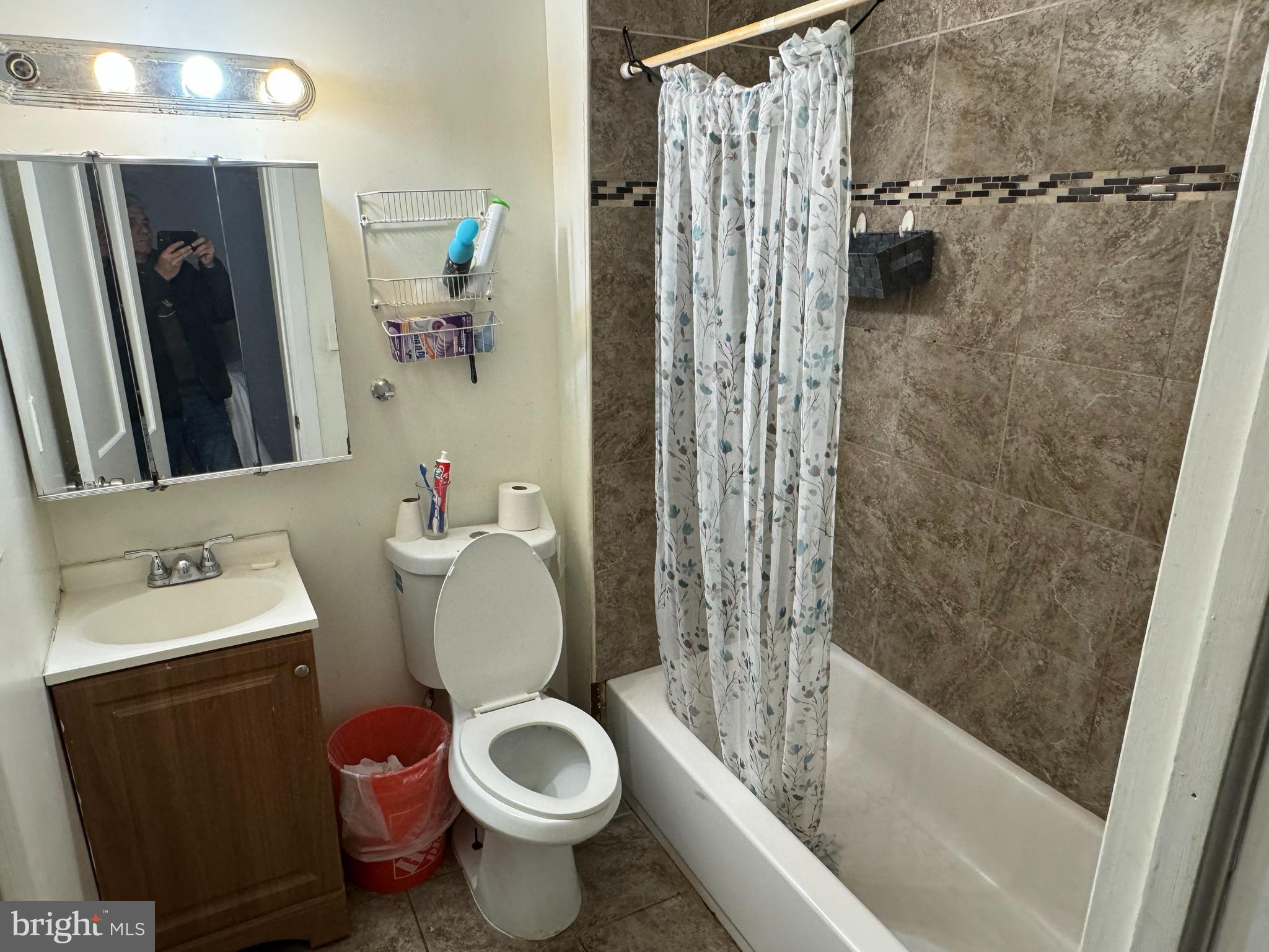 GREEKTOWN - Residential