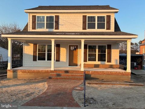 Homes For Sale - 111 Gay Street<br/> Dorchester County, VIENNA, MD 21869