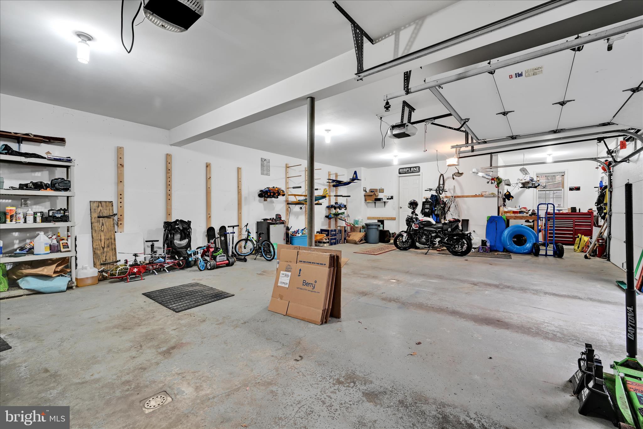 WHITETAIL ESTATES - Residential