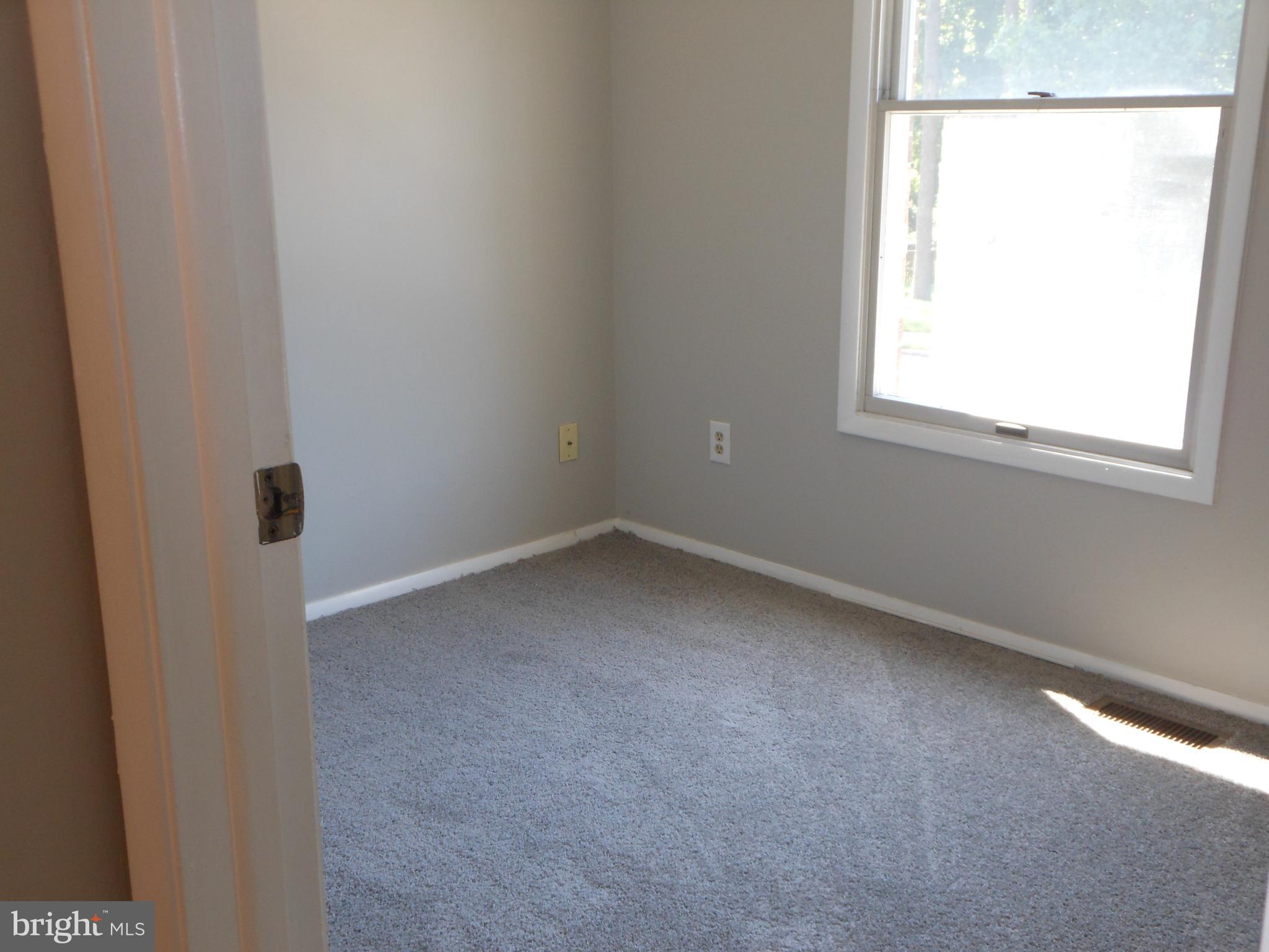 WOODS EDGE TOWNHOME CONDOMINIUMS - Residential