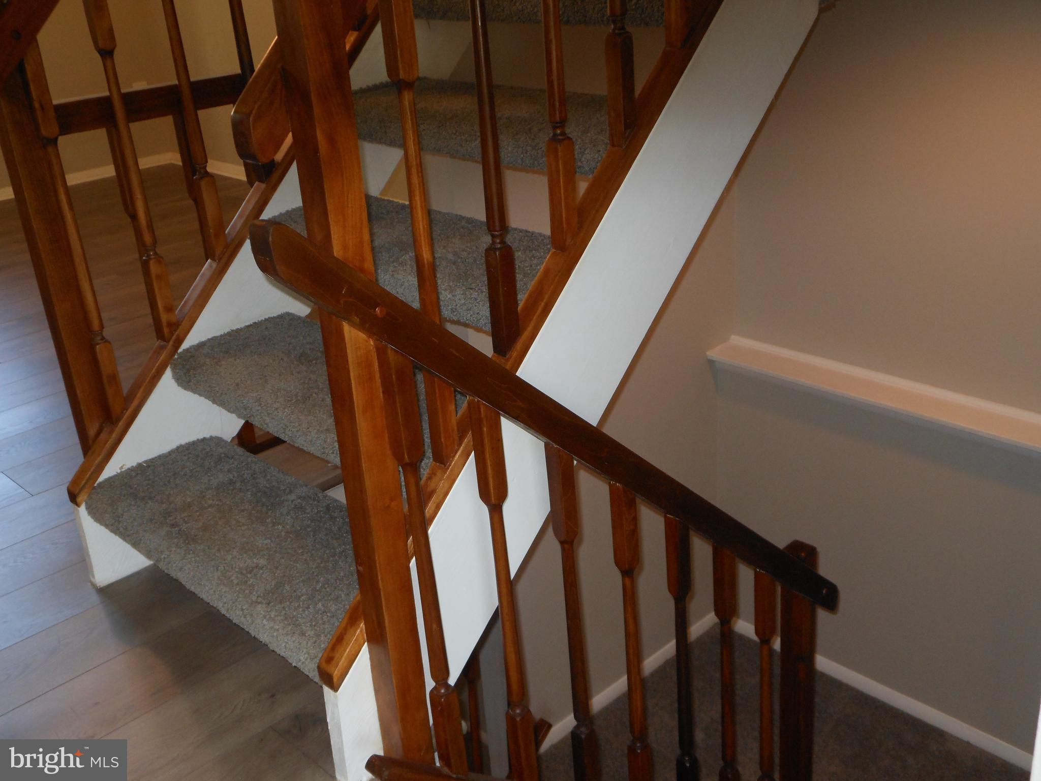 WOODS EDGE TOWNHOME CONDOMINIUMS - Residential