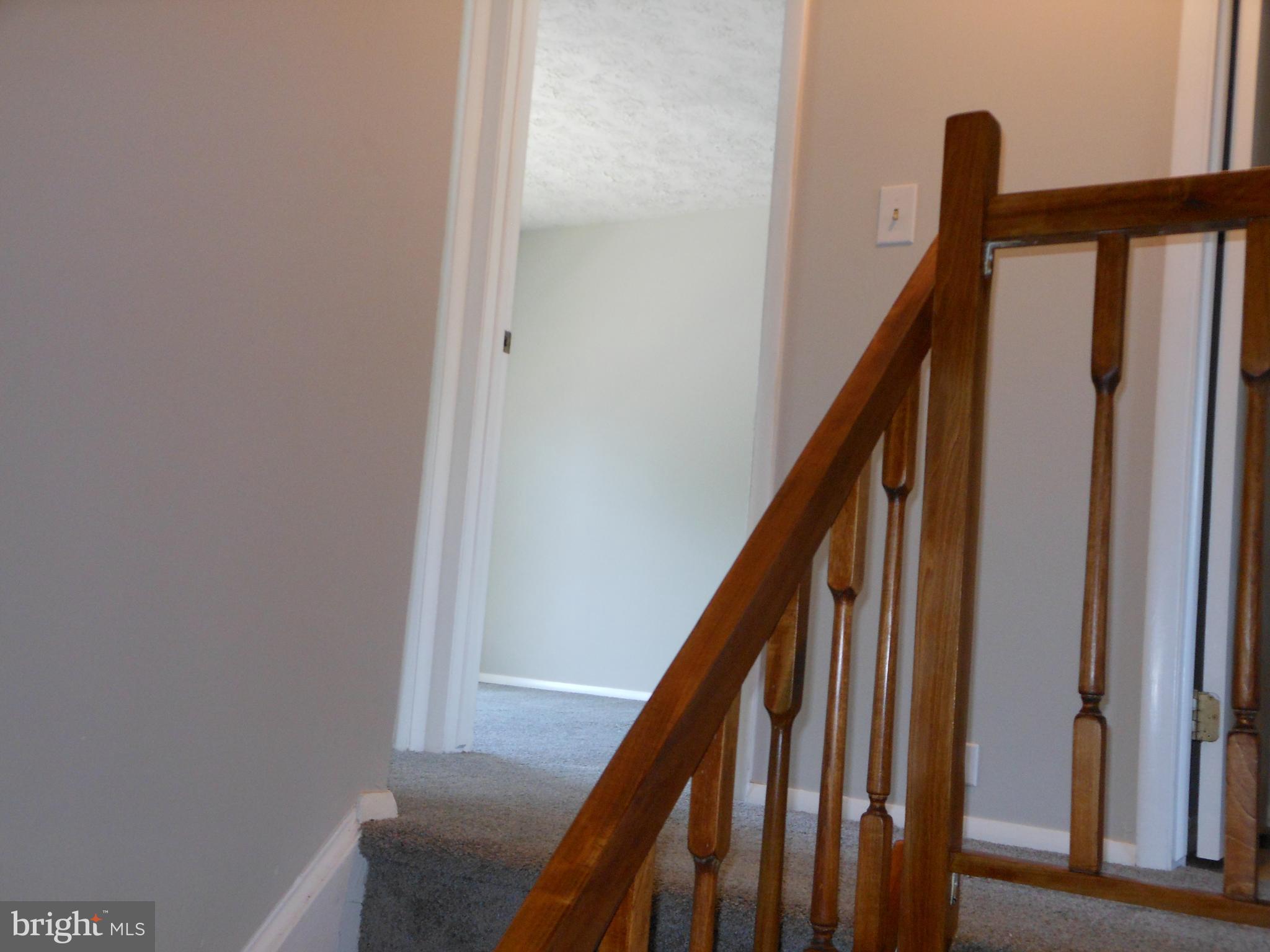 WOODS EDGE TOWNHOME CONDOMINIUMS - Residential