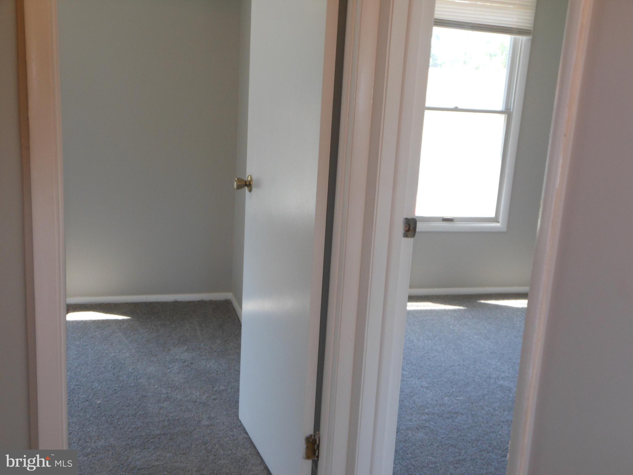 WOODS EDGE TOWNHOME CONDOMINIUMS - Residential