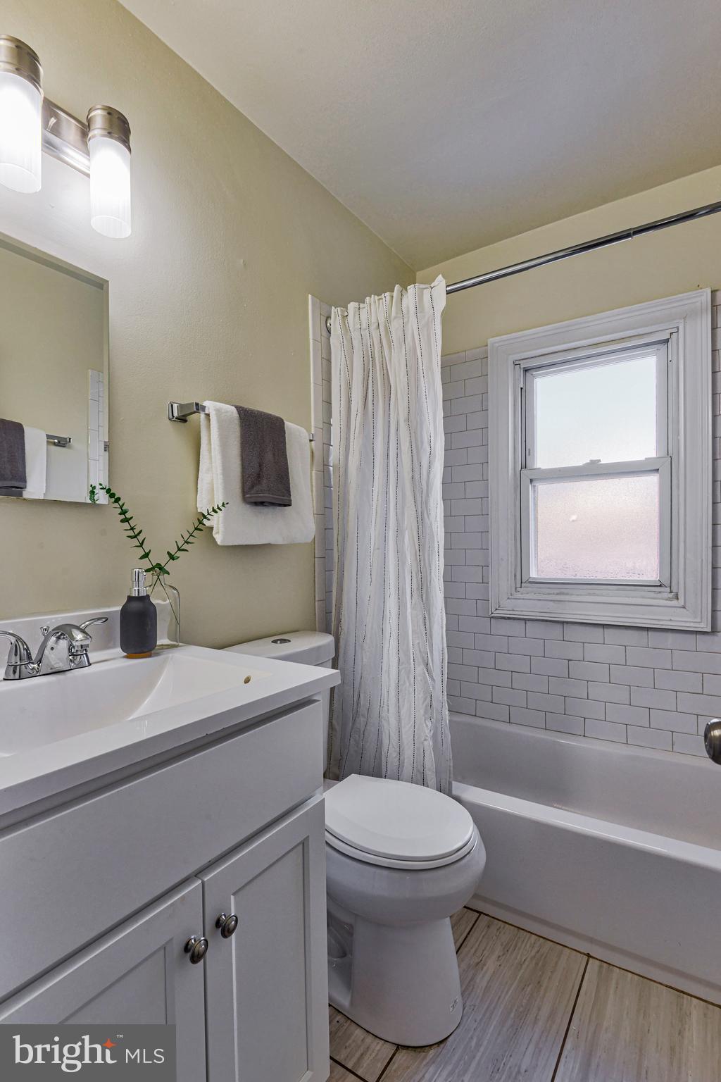 FRANKFORD - Residential