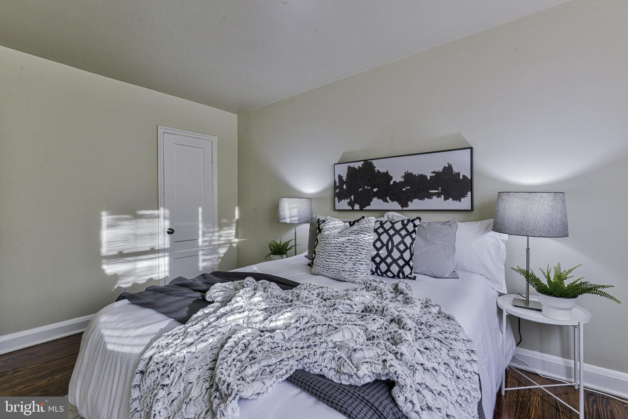 FRANKFORD - Residential