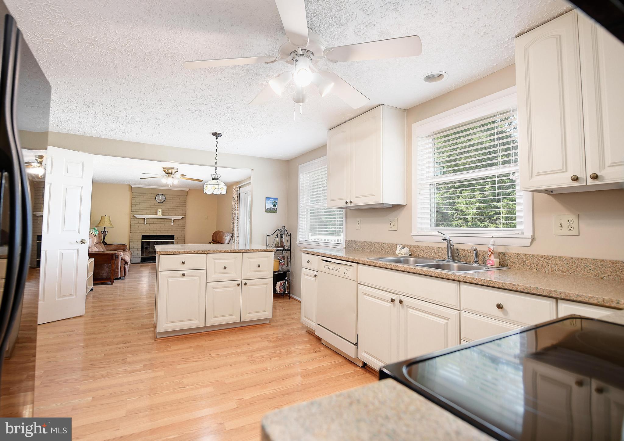 TIMBER GROVE - Residential