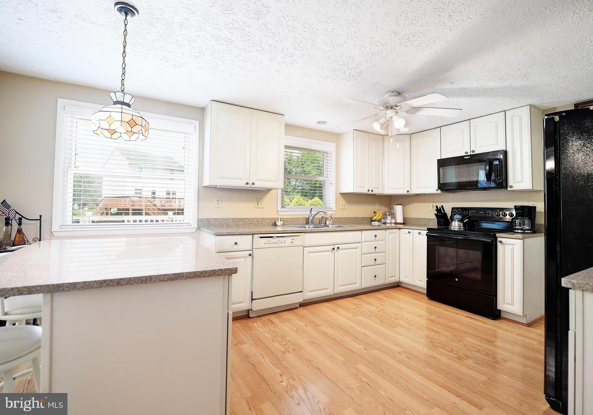 TIMBER GROVE - Residential