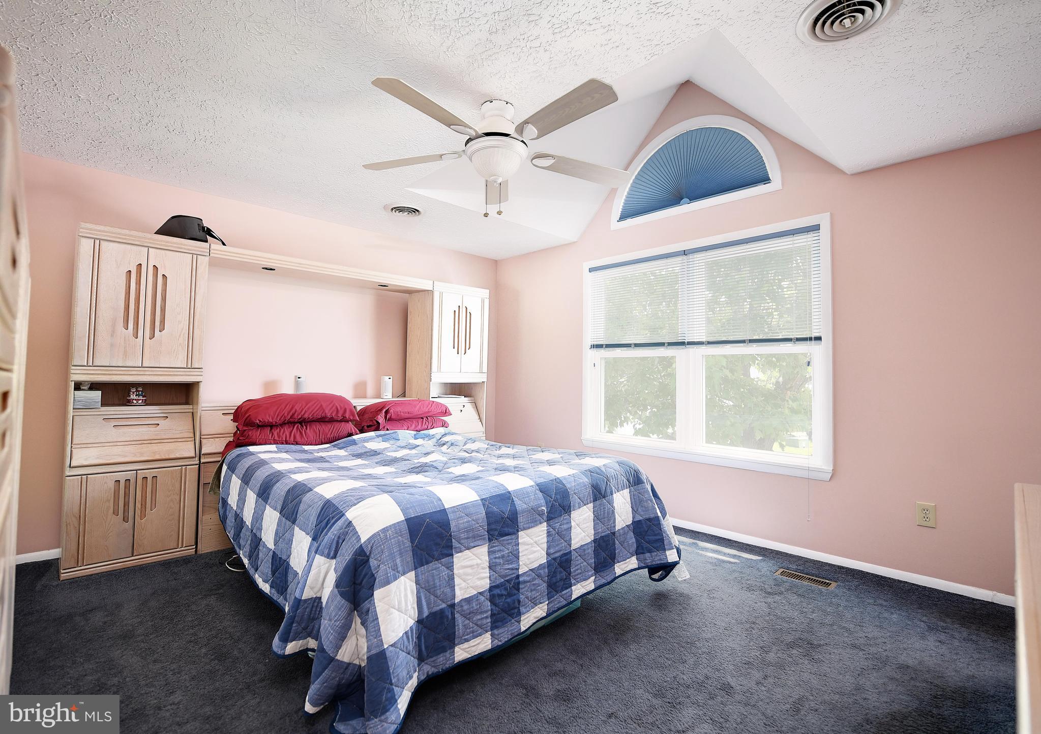 TIMBER GROVE - Residential