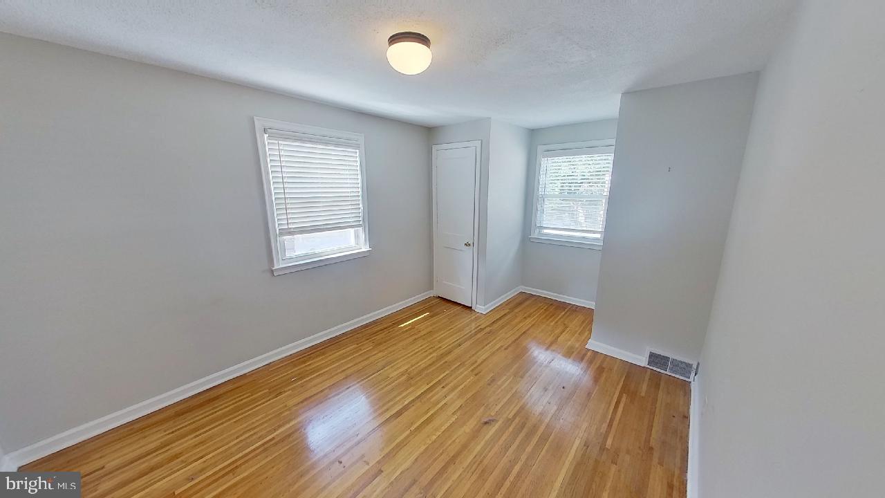 MANAYUNK - Residential Lease