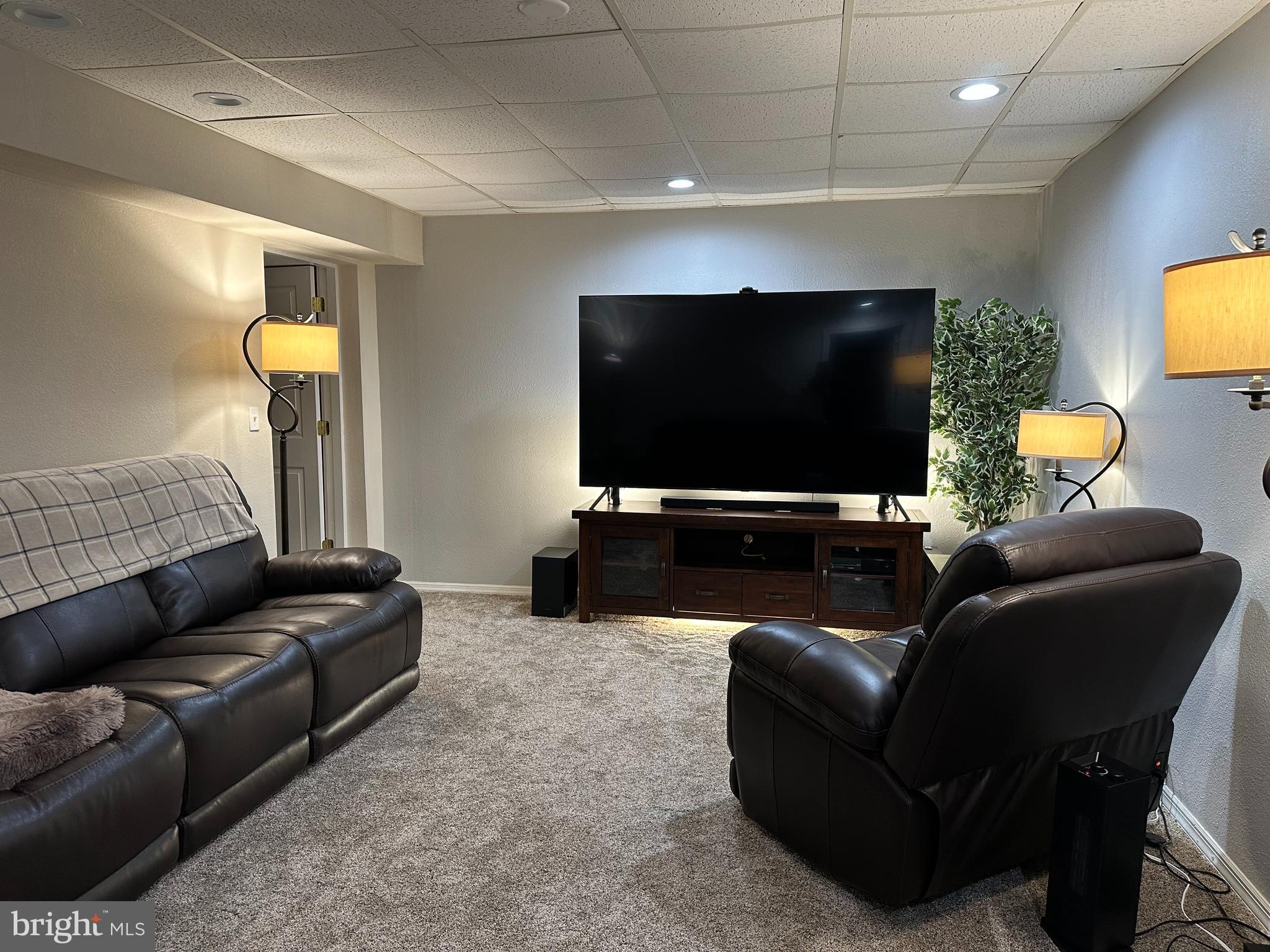 WINDOVER HILLS - Residential