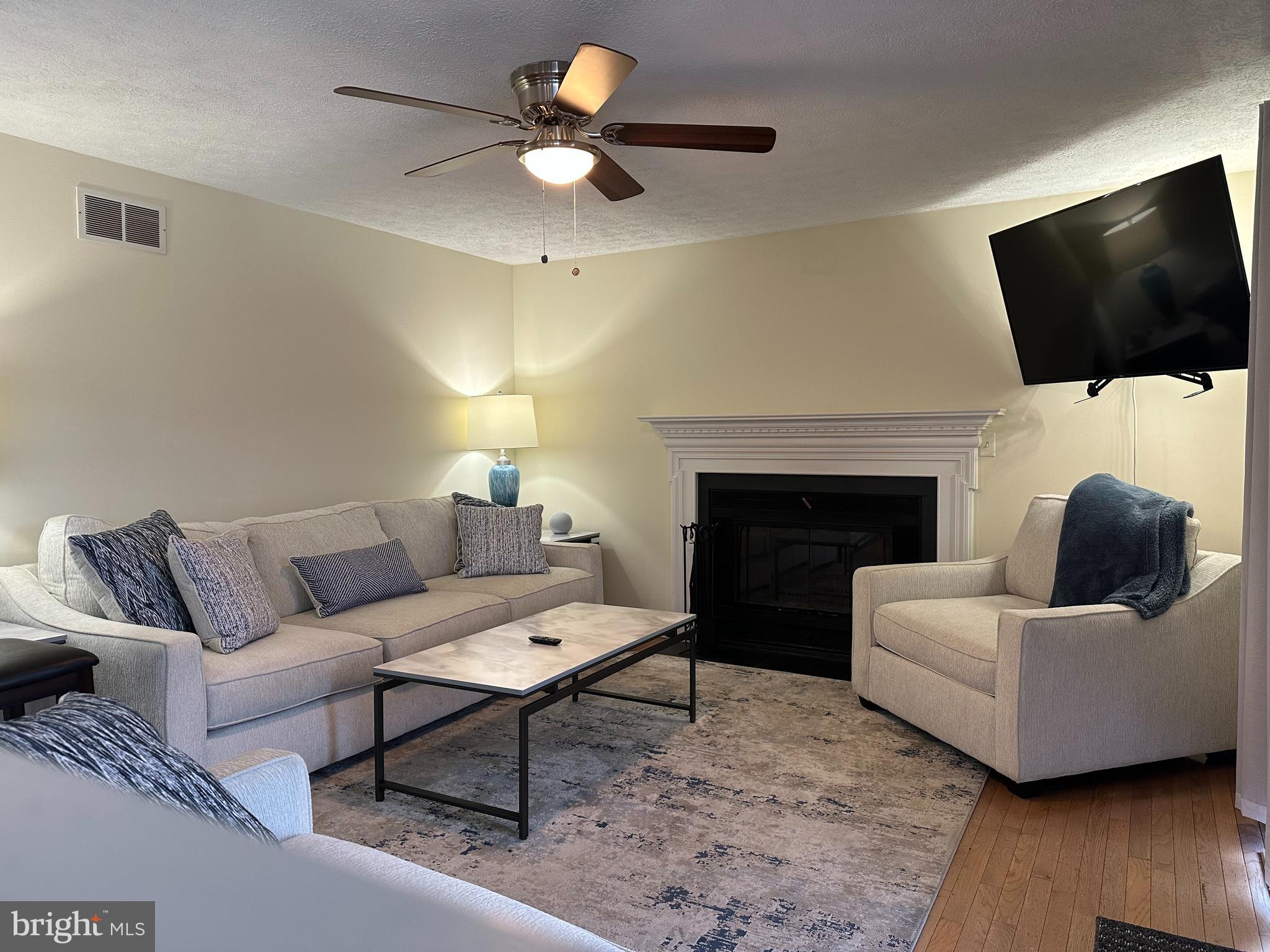 WINDOVER HILLS - Residential